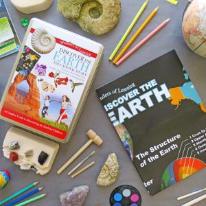 Wonders of Learning – Discover The Earth Educational Tin Set